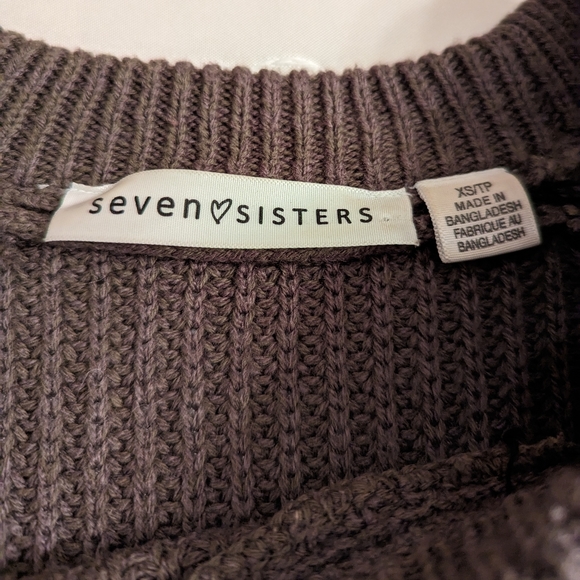Seven Sisters - Green Sweater - XS - Picture 5 of 6